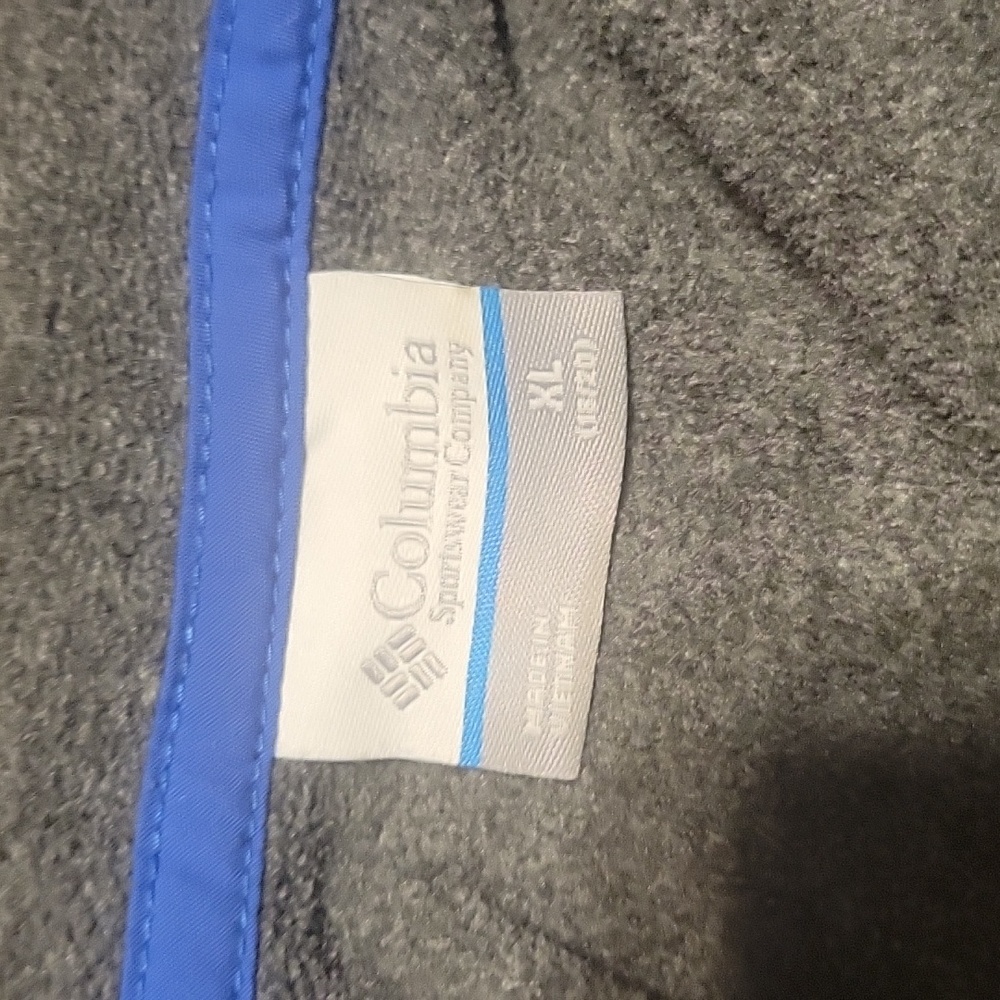 Columbia Pullover - Picture 5 of 5